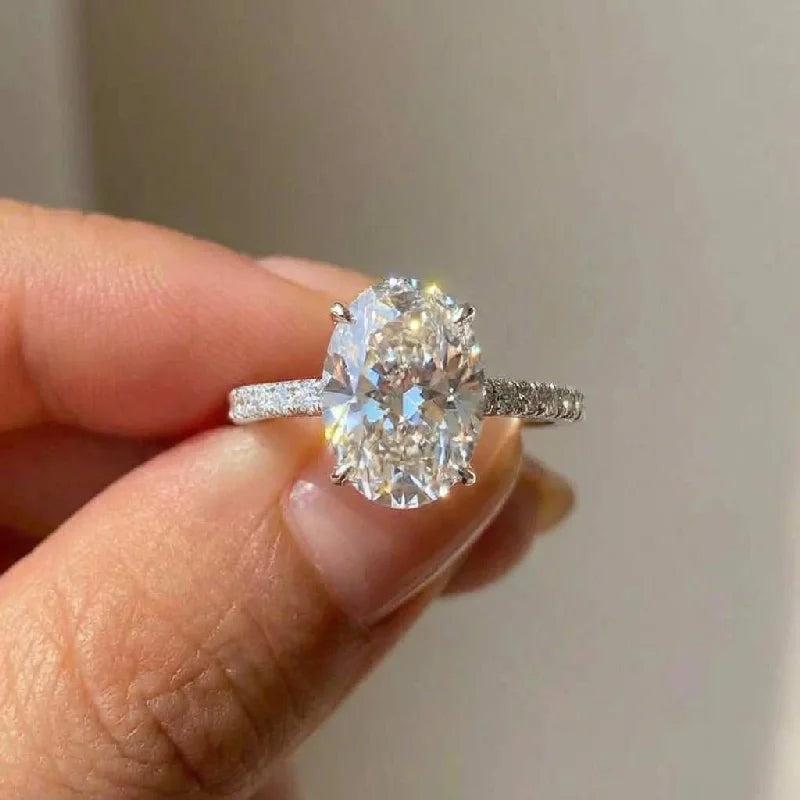Oval Zircon Solitaire Ring